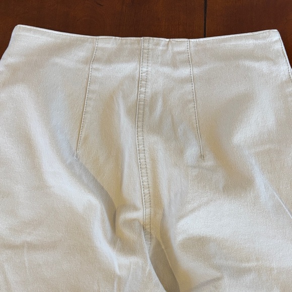 High Rise Cream Jeans - Picture 5 of 12